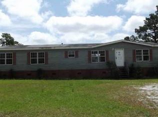 201 Blackbeard Dr, Hampstead, NC 28443