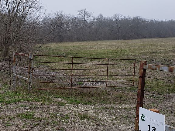3rd image of CR 4744 #0