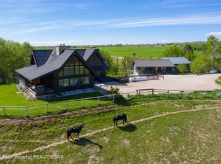 550 Lois Ln, Alta, WY 83414