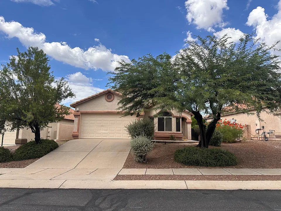 138 W Freddie Canyon Way