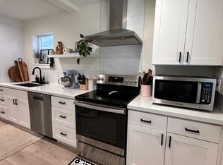 1710A NW 89th St, Seattle, WA 98117