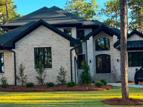 2 Plantation Drive, Southern Pines, NC 28387