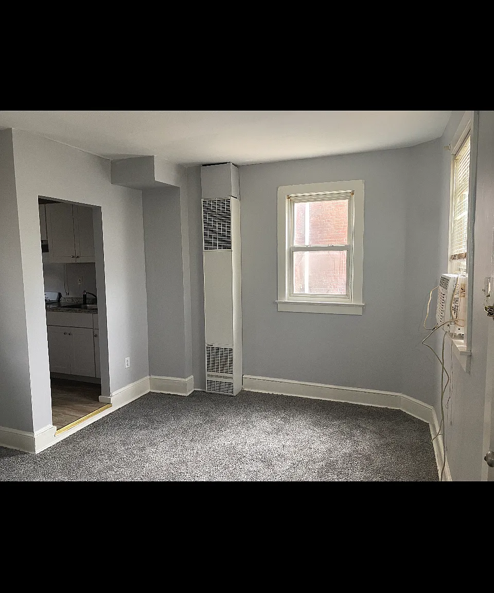 1 bed, 700 sqft, $1,200 — Photo 1