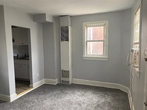 111 Paine St #1, Riverside, NJ 08075