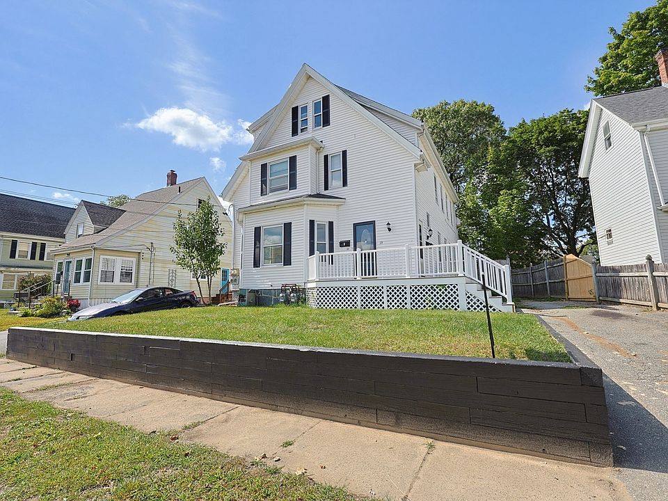 1st image of 23 Fullerton Ave