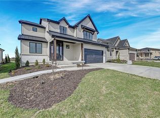 16212 S Twilight Ln, Olathe, KS 66062
