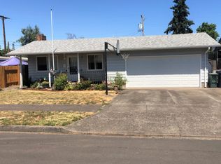 1016 Pleasant St, Springfield, OR 97477