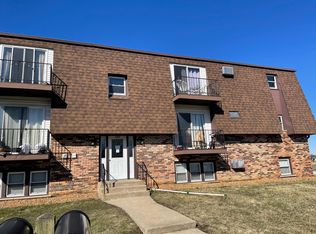 750 W Bethel Dr APT 11, Bourbonnais, IL 60914