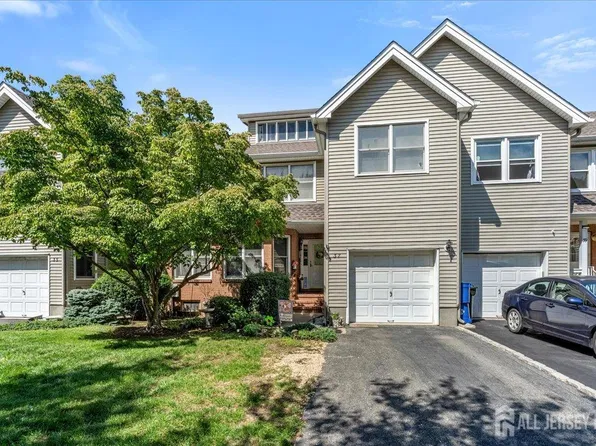37 Flemming Dr, Hillsborough, NJ 08844