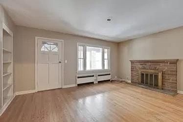 4th image of 342 Jocelyn Pl