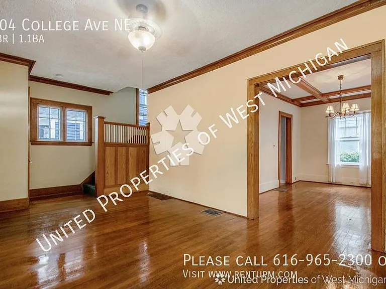 304 College Ave NE — Photo 10