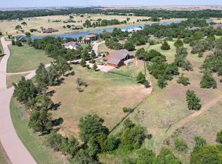425 Ski Ranch Rd, Enid, OK 73701
