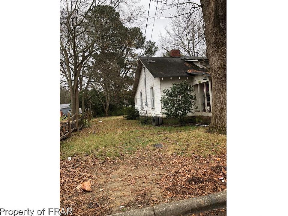 2nd image of 15 Front St