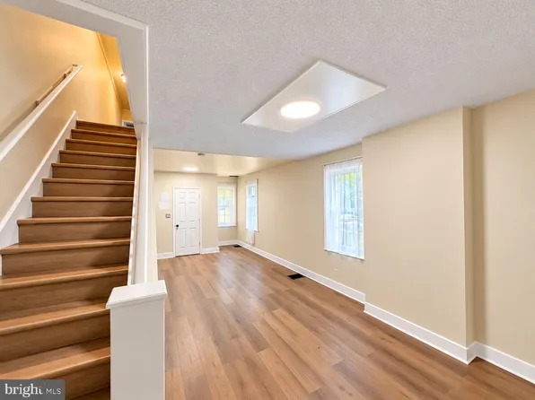 264 6th Ave, Roebling, NJ 08554