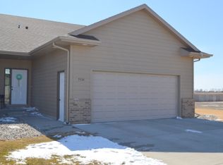5914 S Mandy Ave, Sioux Falls, SD 57106