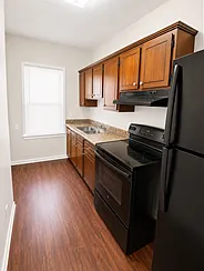 344 Price St — Photo 5