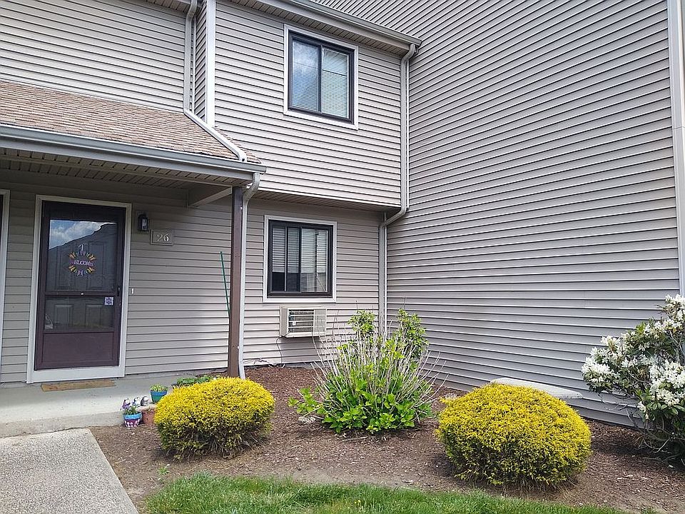 1st image of 371 Emmett St APT 26