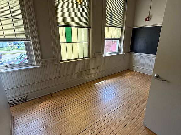 5th image of 400 E South A St Unit 406