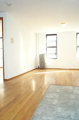 Rented by Tower Brokerage | media 13