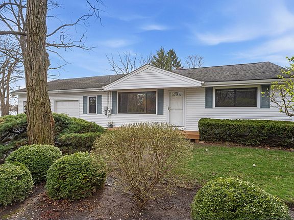2nd image of 98 Cedar Dr