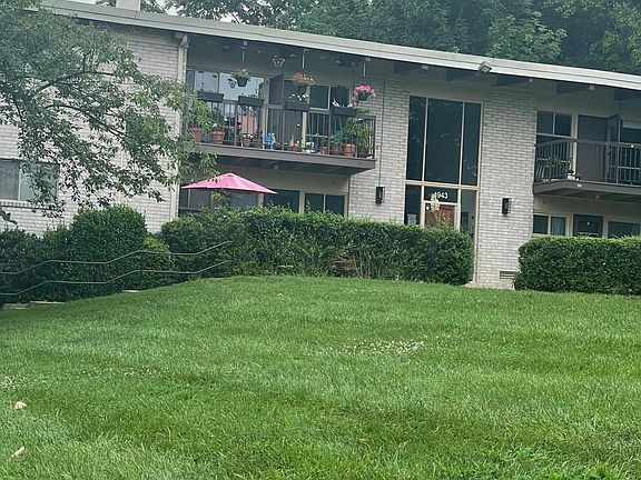 4th image of 4943 Americana Dr #4943I