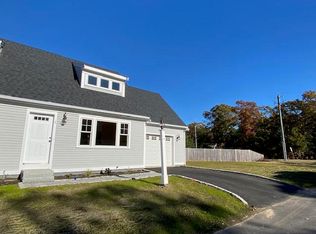 1 Beach Plum Path, Falmouth, MA 02540