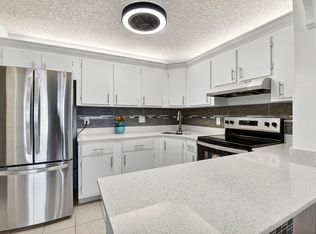 337 Knotty Pine Circle #A-2, Greenacres, FL 33463