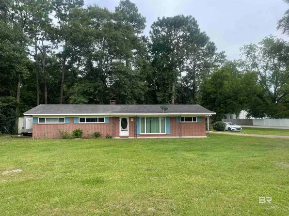 902 E 5th St, Bay Minette, AL 36507