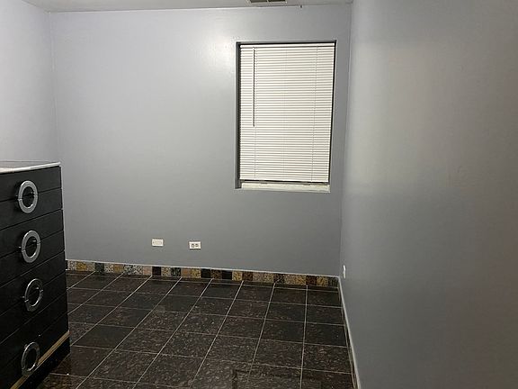 4th image of 2116 S Central Park Ave #1