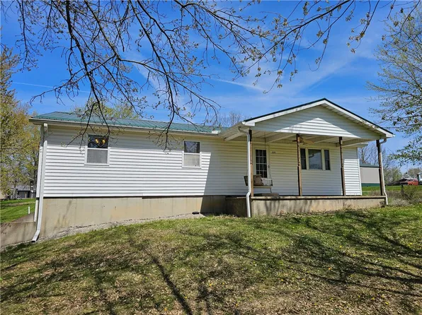 205 W Maple St, Westfield, IL 62474