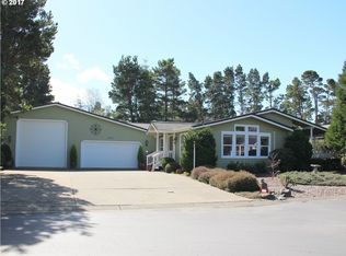 477 Sherwood Loop, Florence, OR 97439