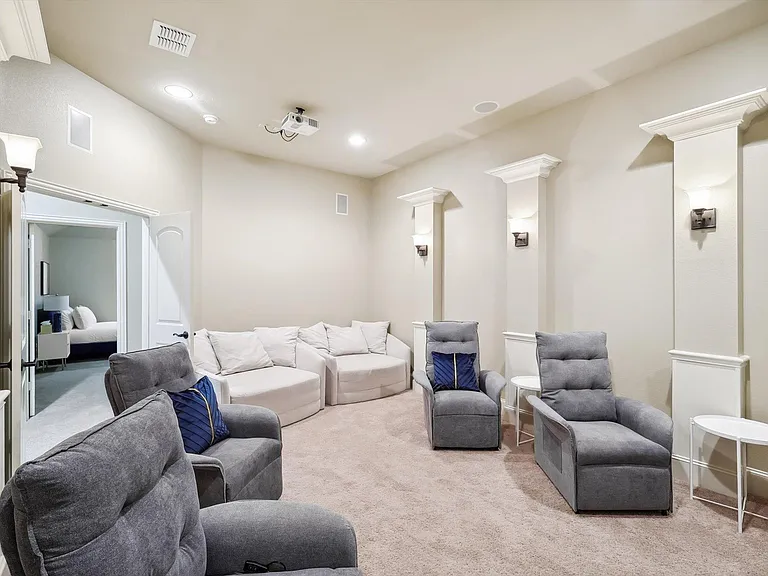 11110 Liberty Grove Rd — Photo 35