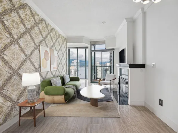 1239 Georgia St W #2608, Vancouver, BC V6E 4R8