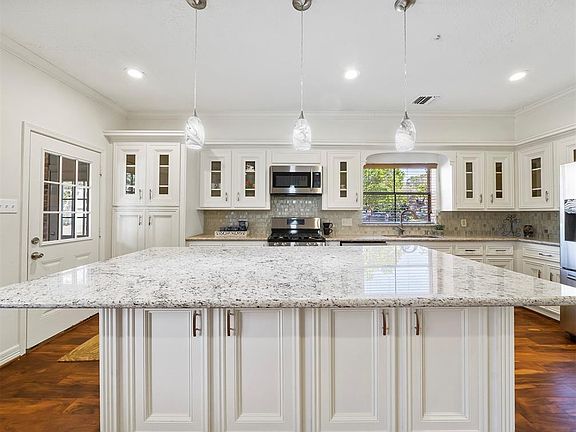 2nd image of 15510 Walkwood Dr