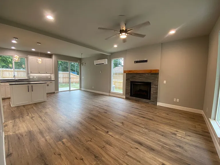 307 S Atoka Ave — Photo 6