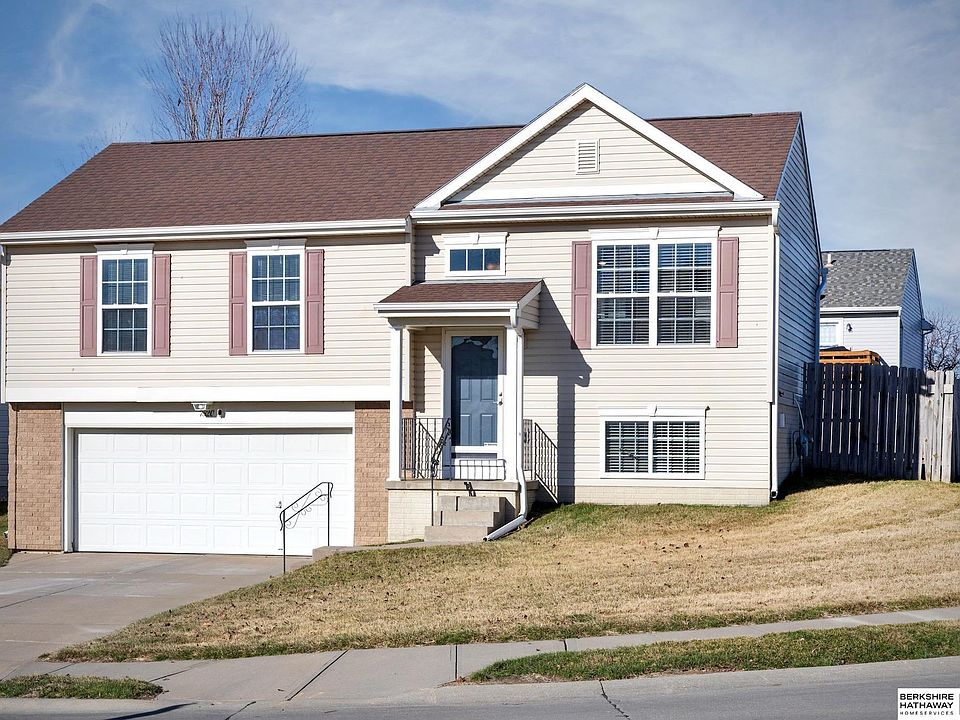 1st image of 7520 N 110th Ave