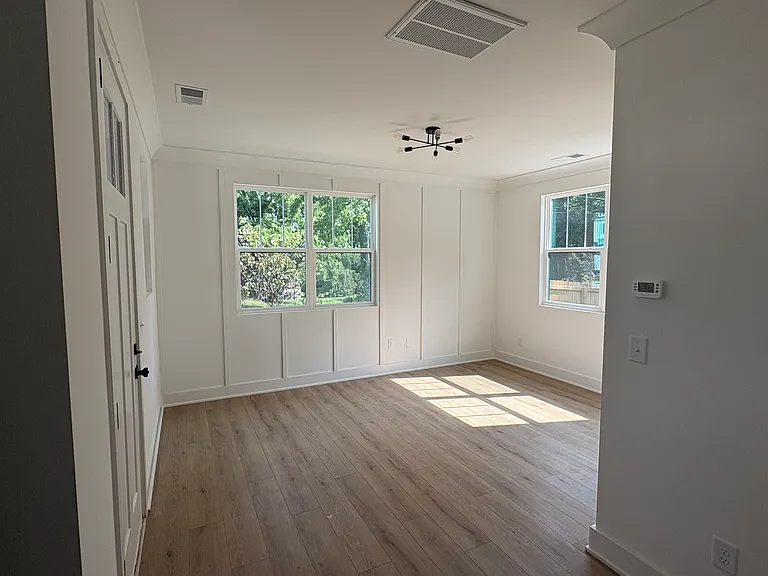 2903 Clyde Dr — Photo 6