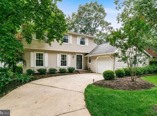 125 Squirrel Tree Ln, Mount Laurel, NJ 08054