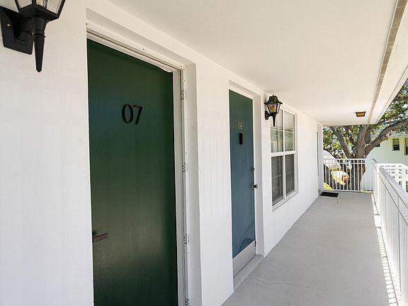 4th image of 2800 Indian River Boulevard #O7