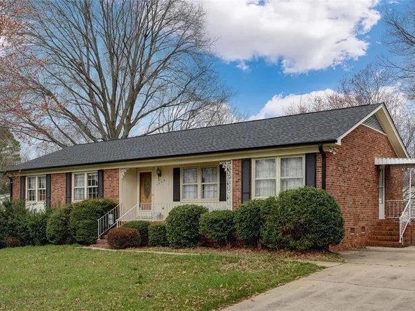 4808 Penn Wyne Dr, Greensboro, NC 27410