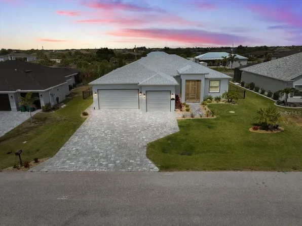 10115 Long Branch St, Port Charlotte, FL 33981