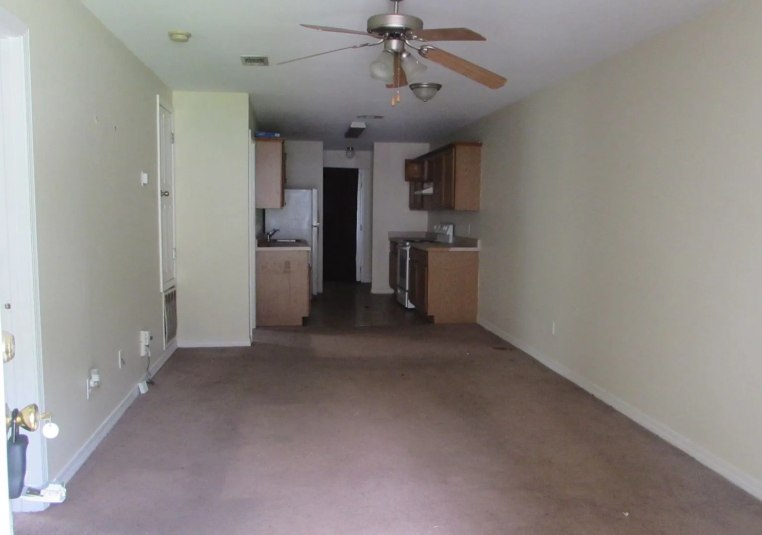 3 Bedroom Duplex Located In D'Iberville — Photo 3