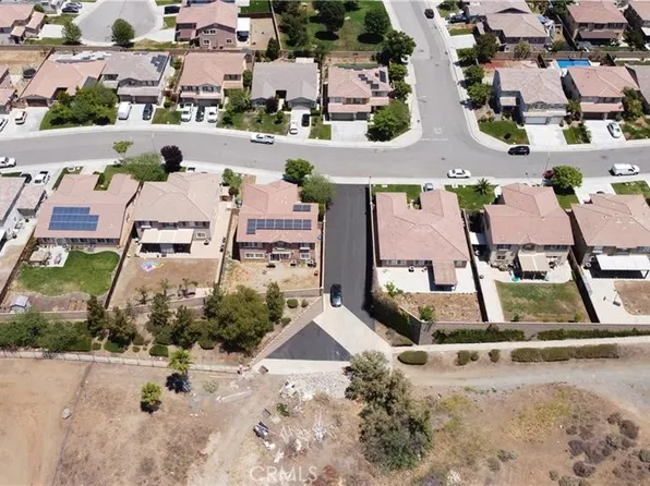 19851 Riverside St, Lake Elsinore, CA 92530