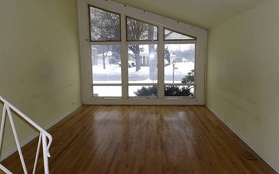 2nd image of 9321 Marmora Ave