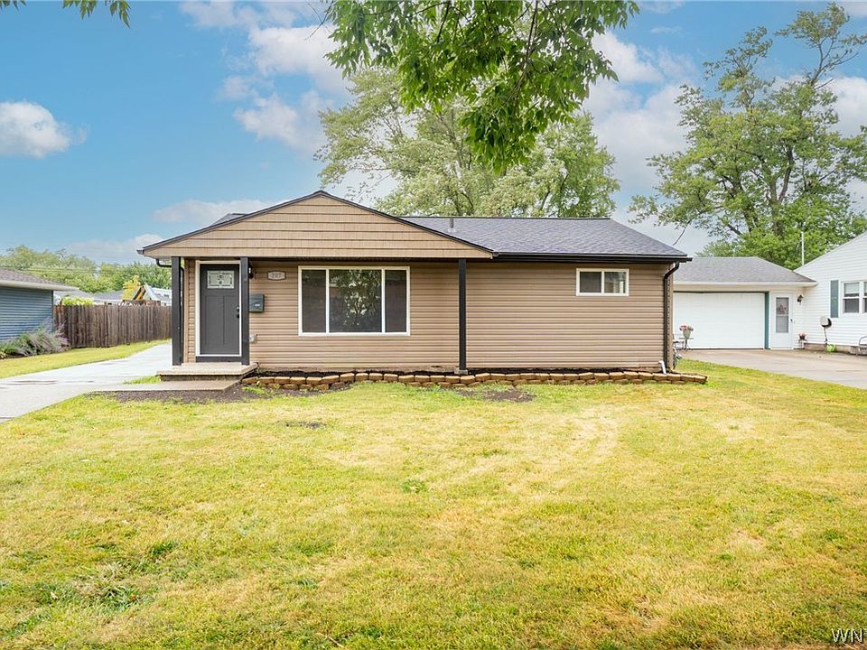 1st image of 207 Pryor Ave