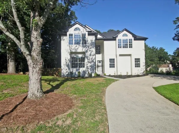 1089 Crooked Creek Rd, Lithonia, GA 30058