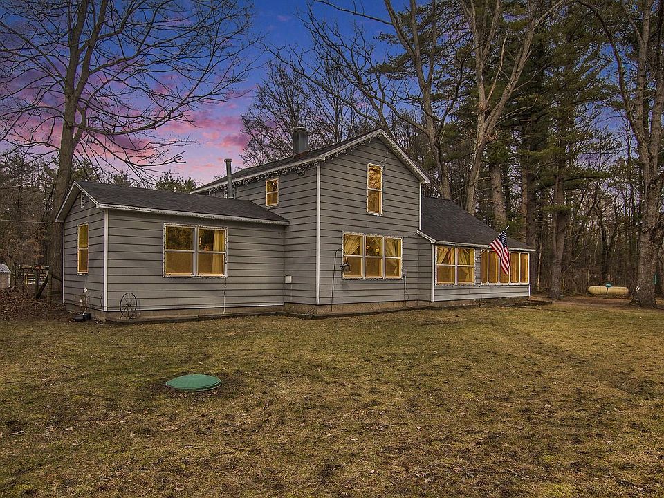 1113 E Croton Dr, Newaygo, MI 49337 Zillow