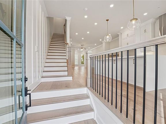 3rd image of 550 Fisher Dr #47