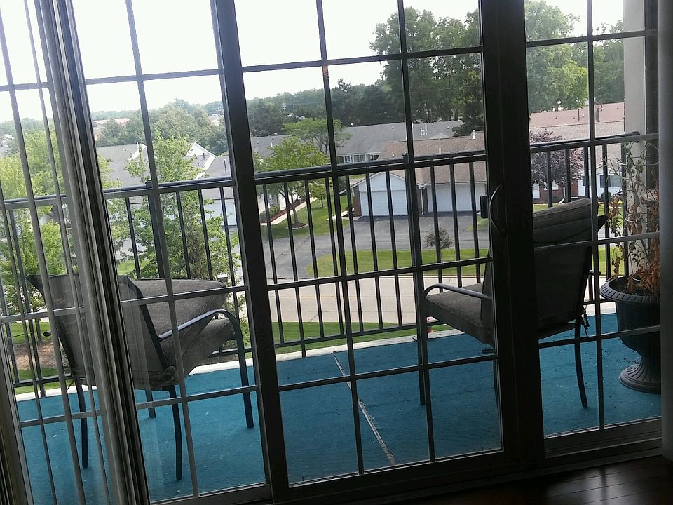 1st image of 2813 Country Club Dr