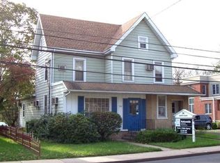 34 N Main St, Chalfont, PA